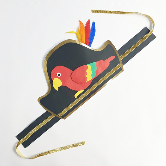 idea_kids-pirate-accessories-hat_step4.jpg?sw=554&q=85