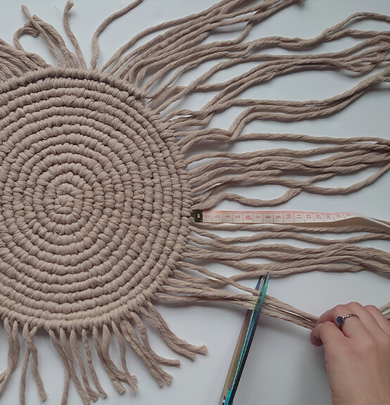 macrame-placemats_step9.jpg?sw=554&q=85