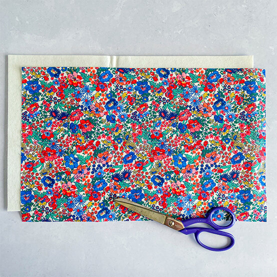 joules-door-stop-1.jpg?sw=554&q=85