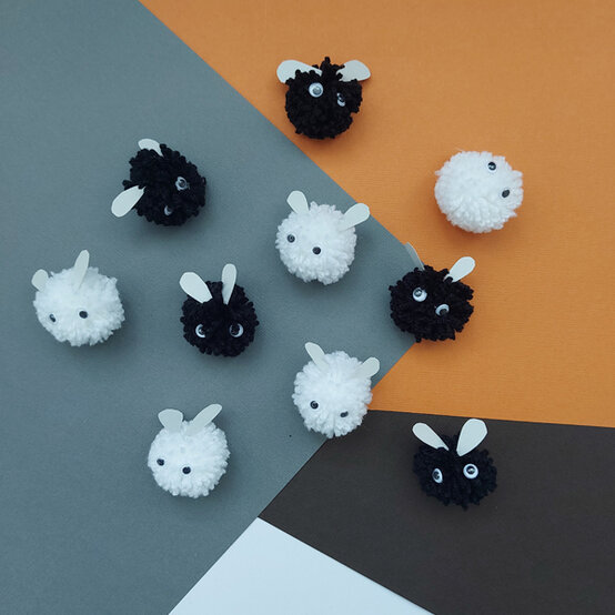 idea_diy-halloween-party-games-web_step2.jpg?sw=554&q=85