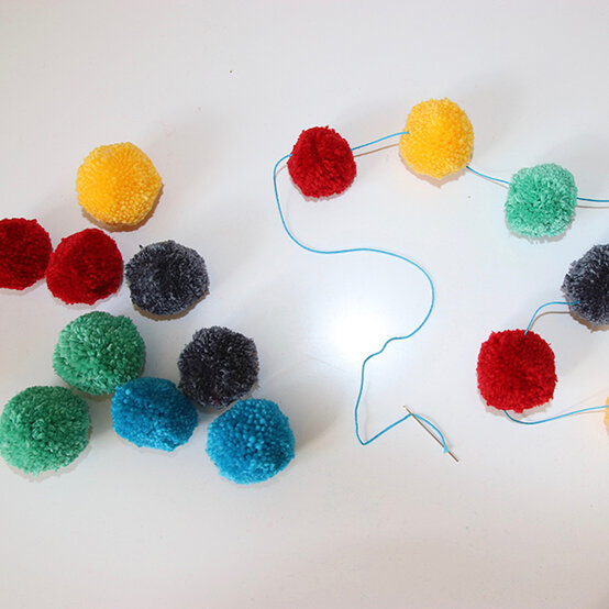 kids-teepee-painted-pom-pom-step-9.jpg?sw=554&q=85