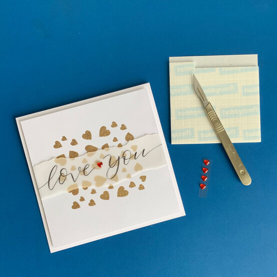 idea_anniversary-love-you-card-a_step6.jpg?sw=554&q=85