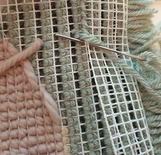 Idea_How-to-make-a-latch-hook-tree_Step-12b.jpg?sw=554&q=85