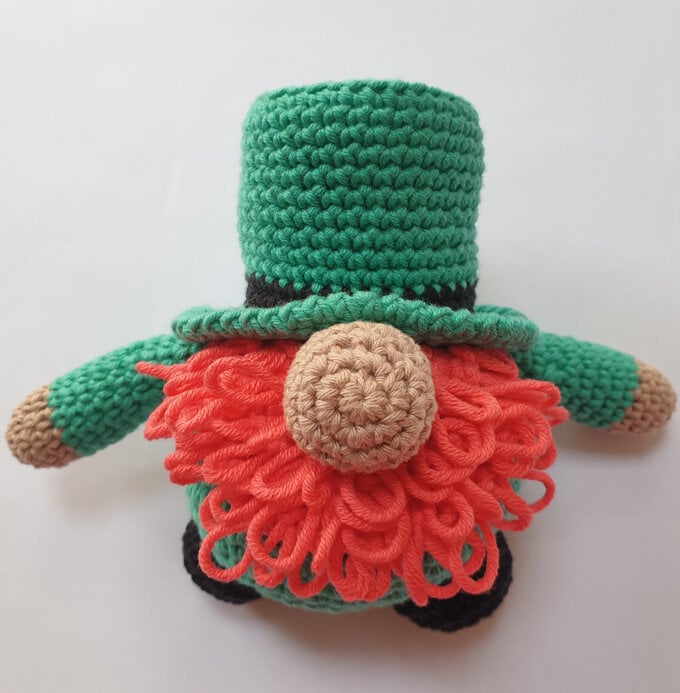 how_to_crochet_a-_st_patricks_day_leprechaun_6.jpg?sw=680&q=85
