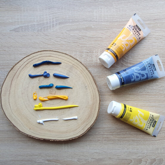 eid-wooden-slice-step-1.jpg?sw=554&q=85