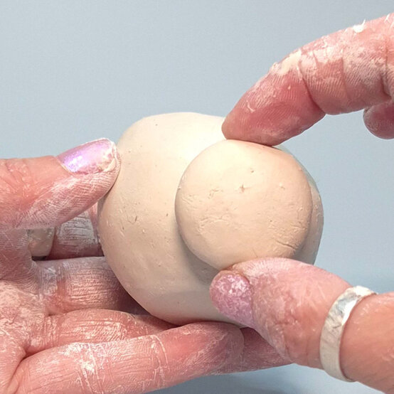 idea%5Fnovelty%2Dchristmas%2Ddecorations%2Dfrog%5Fstep%2D38.jpg?sw=554&q=85