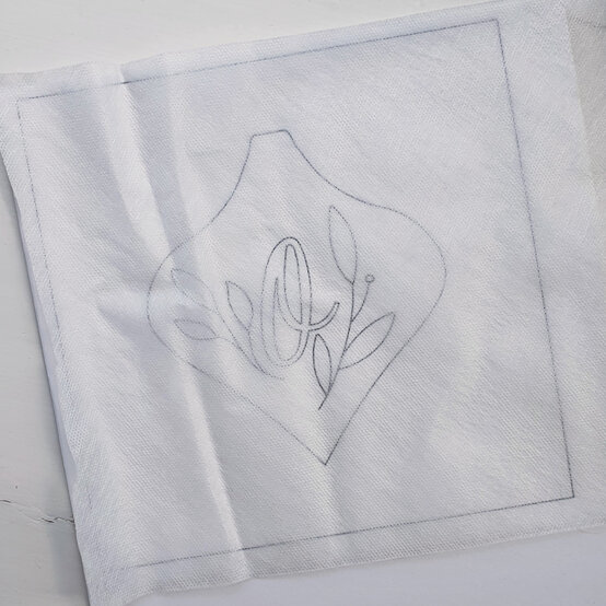 personalised-embroidered-decorations_step18_3.jpg?sw=554&q=85