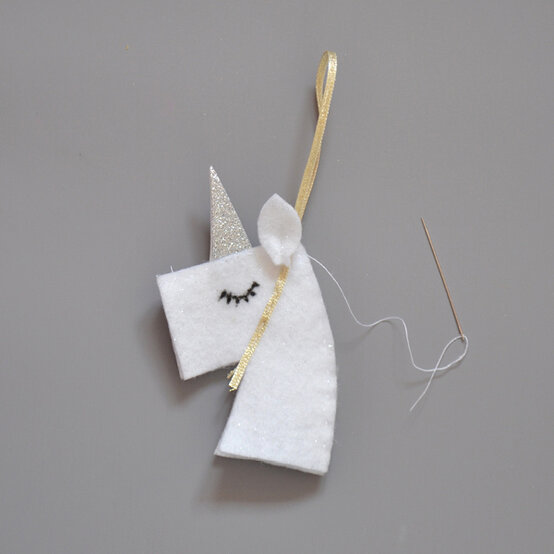 unicorn-hobby-horses12.jpg?sw=554&q=85