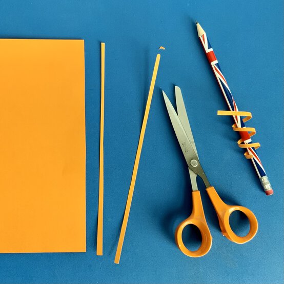 Idea_how-to-make-paper-pumpkins_step11.jpg?sw=554&q=85