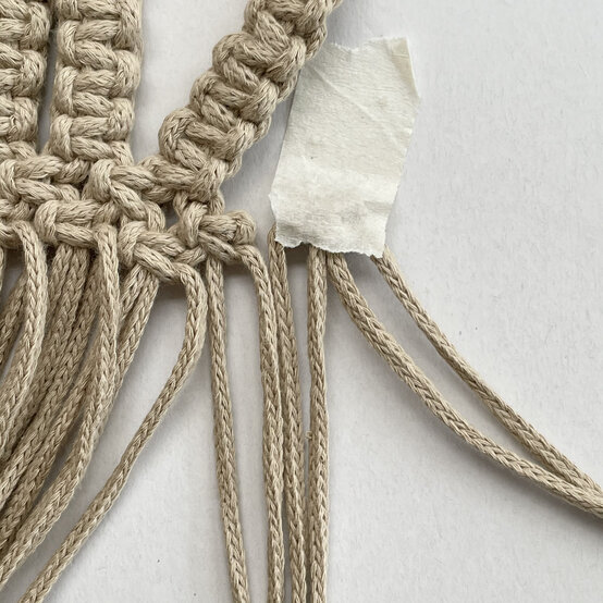 how_to_make_macrame_bunny_plant_pods_step-17.jpg?sw=554&q=85