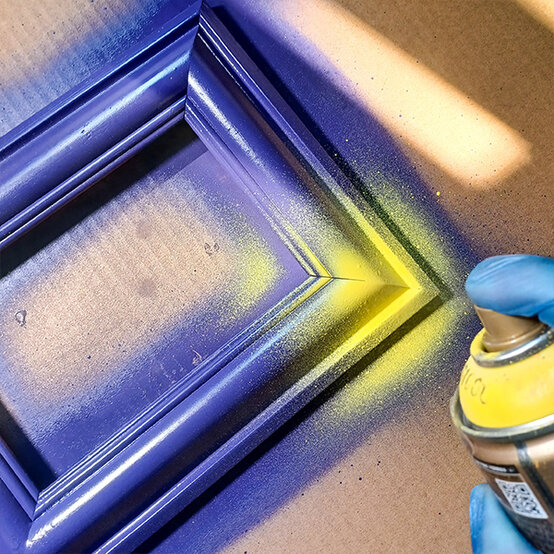 Frame%20Spray%20Paint_%20Step6b.jpg?sw=554&q=85