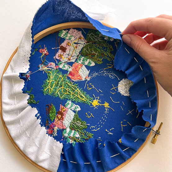 festive%5Fvillage%5Fstitch%5Falong%2Dweek%5F6e.jpg?sw=554&q=85
