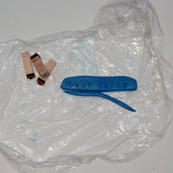 clay-ipad-stand-little-button-diaries-3.jpg?sw=554&q=85