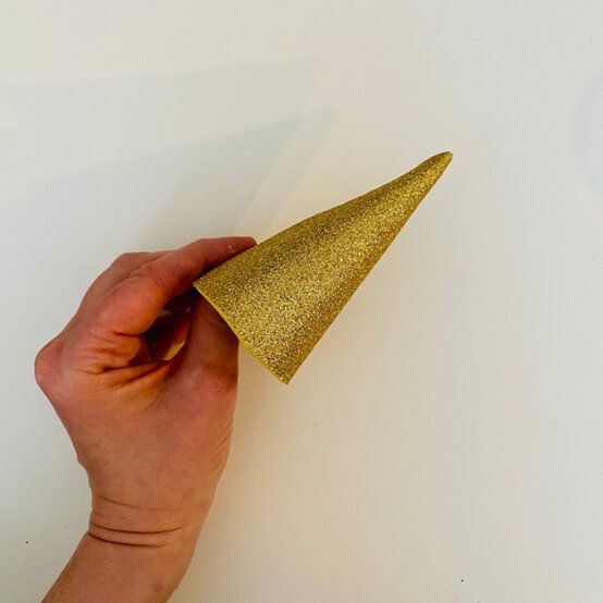 How_to_Make_a_Unicorn_Head_Dress_%205.jpeg?sw=554&q=85