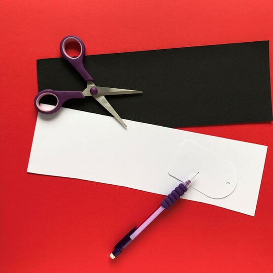 idea_mr-and-mr-wedding-card_step5.jpg?sw=554&q=85