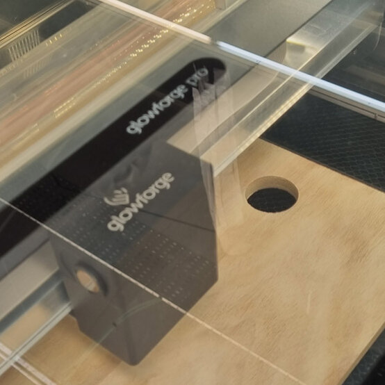 idea_Glowforge-Christmas-Eve-Tray_Step1a.jpg?sw=554&q=85