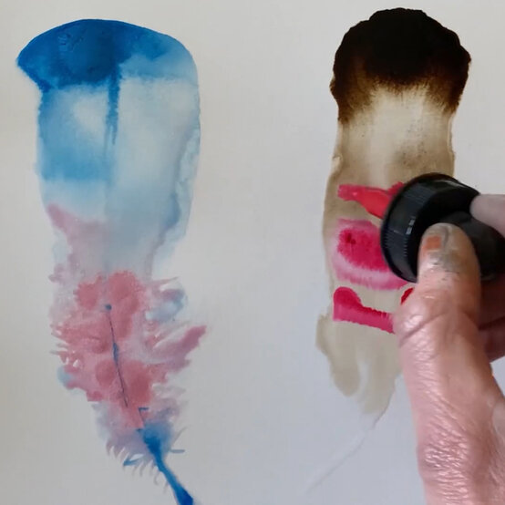 feathers-with-acrylic-inks_step2_2.jpg?sw=554&q=85