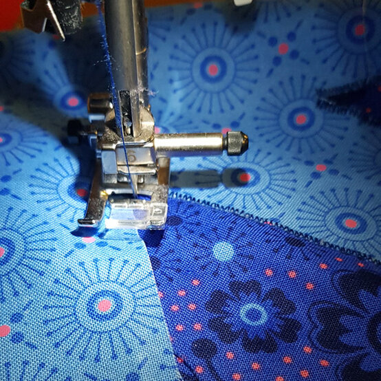 600x600_union_jack_back_8.jpg?sw=554&q=85