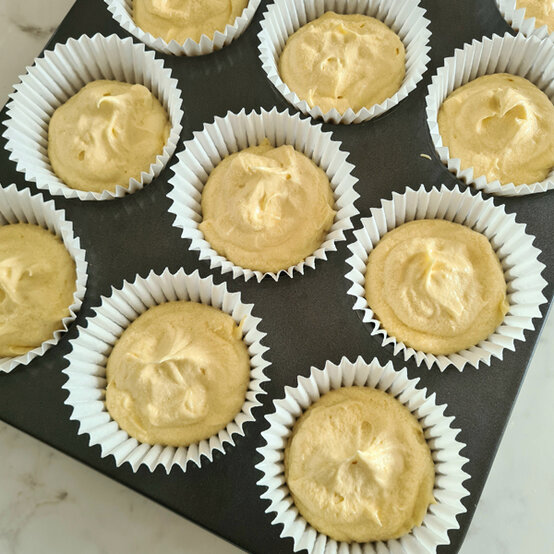 idea%5Fpastel%2Deaster%2Dcupcakes%5Fstep2a.jpg?sw=554&q=85