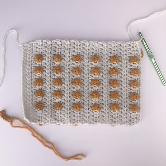 how-to-crochet-a-collection-of-pumpkins-step-2a.jpg?sw=554&q=85