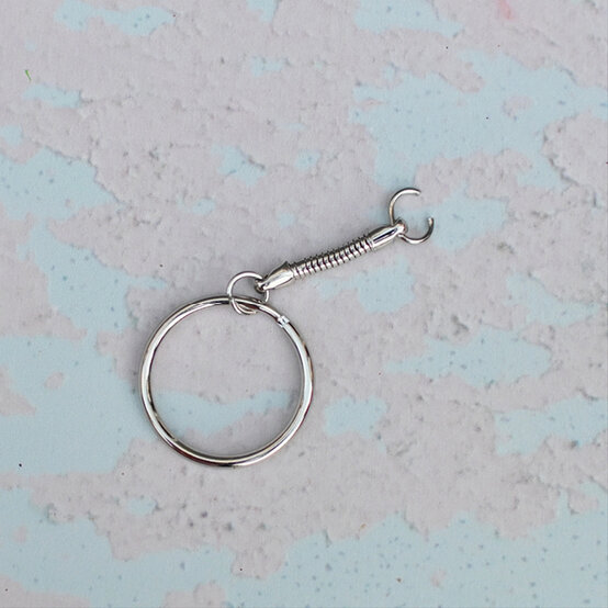 grandparents-key-chain-step-4_2.jpg?sw=554&q=85