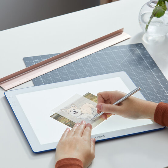 idea_get-started-in-cricut-maker_brightpad.jpg?sw=554&q=85