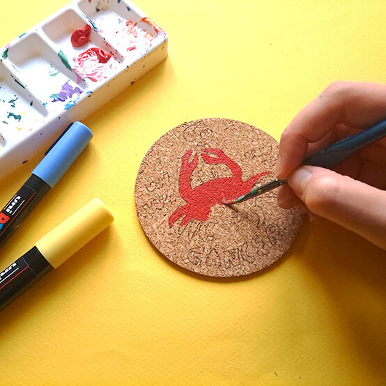 idea%5Fpersonalised%2Dcork%2Dcoasters%5Fstep%2D5.jpg?sw=554&q=85