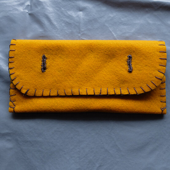 felt-pencilcase-step15.jpg?sw=554&q=85