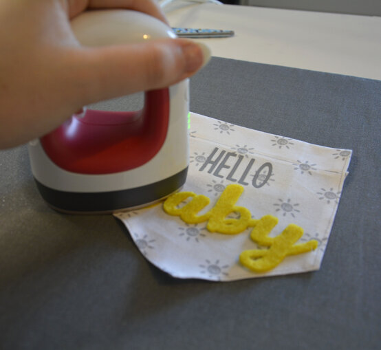 cricut_how_to_make_a_nursery_wall_hanging_step15.jpg?sw=554&q=85