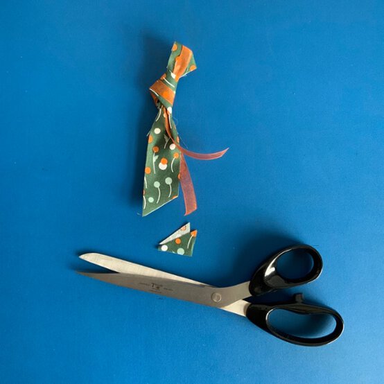 FabricKnotBunting_Step4.jpg?sw=554&q=85