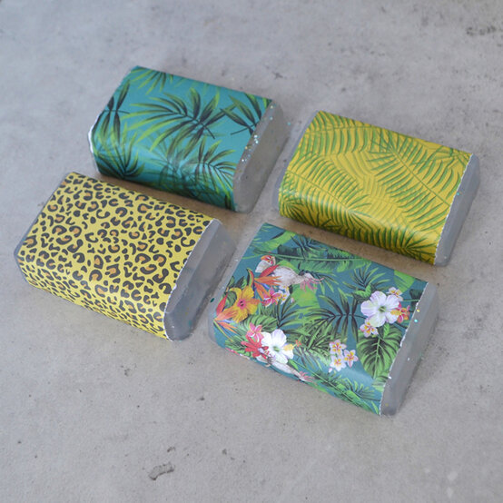 jungle-themed-party-animal-soaps-final2.jpg?sw=554&q=85