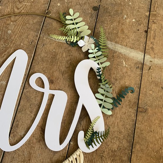 Botanical%20Macrame%20Wedding%20Chair%20Decorations_step%2014_3.jpg?sw=554&q=85