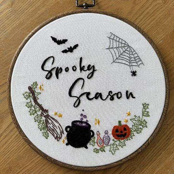 ideas%5Fhalloween%2Dembroidery%2Dhoop%5Ffinishing%2D4.jpg?sw=554&q=85