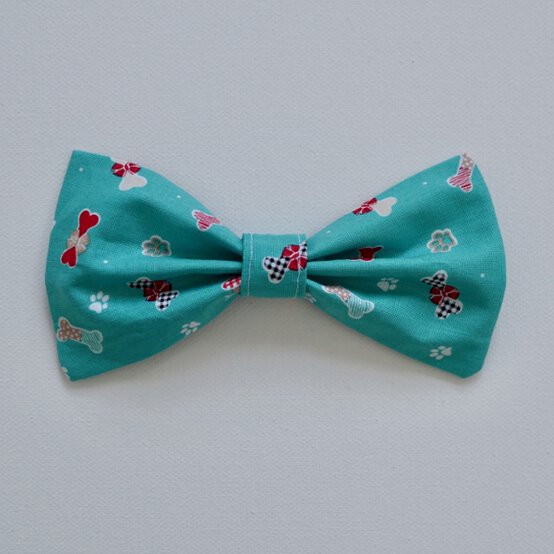 how_to_sew_a_dog_bow_tie_step%2011.jpeg?sw=554&q=85