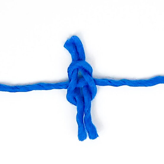 Christmas-Stash-Busting-Ideas_Yarn-Tinsel-Step-3.jpg?sw=554&q=85