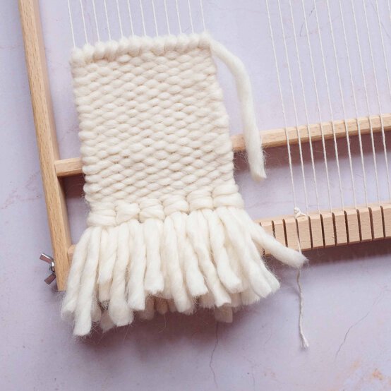 Idea_how-to-make-a-woven-christmas-banner_step16.jpg?sw=554&q=85