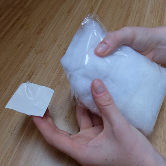 halloween-ghost-squishy-3.jpg?sw=554&q=85