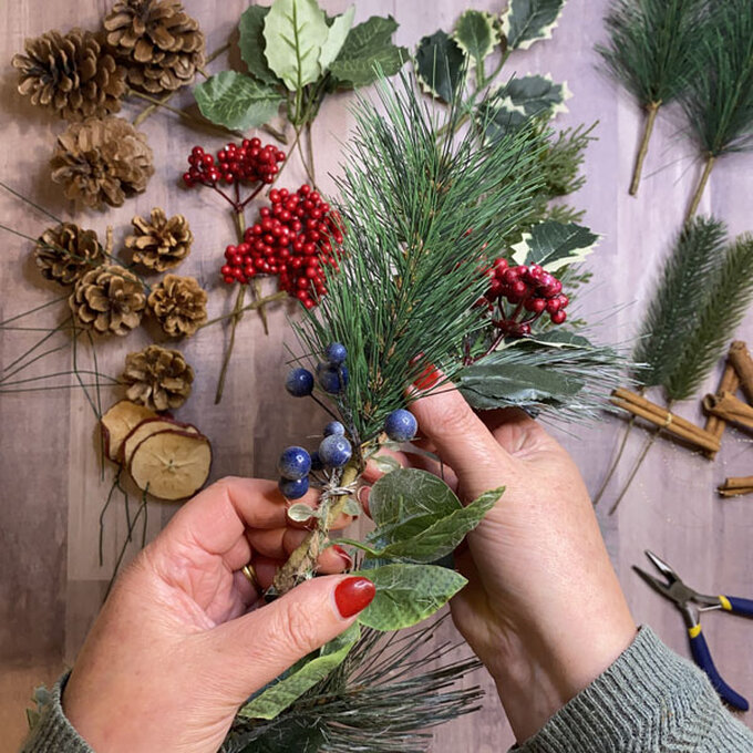 how-to-make-a-rustic-christmas-garland_step-5.jpg?sw=680&q=85