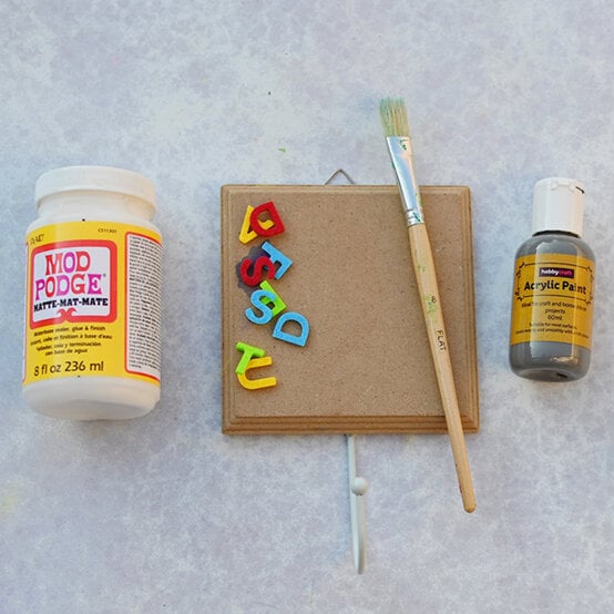 4_father_days_gifts_using_wooden_blanks_wall_hook_1.jpg?sw=554&q=85