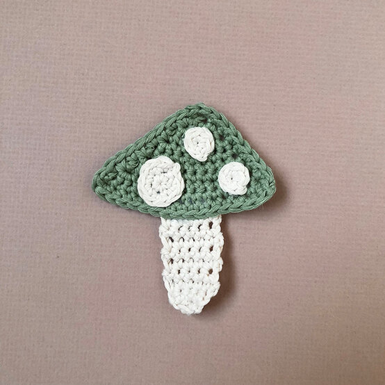 toadstool-bunting_step5.jpg?sw=554&q=85