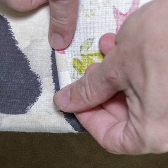 zip-free-cushion-cover-5a.jpg?sw=554&q=85