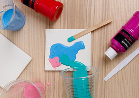 Beginners Guide to Acrylic Paint Pouring