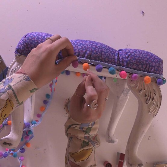 upcycle-footstool_step-8.jpg?sw=554&q=85