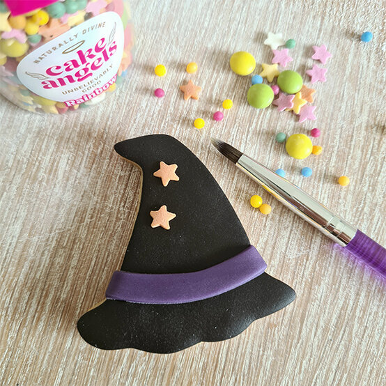 halloween-biscuits-11b.jpg?sw=554&q=85