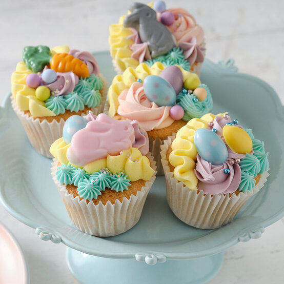 idea%5Fpastel%2Deaster%2Dcupcakes%5Fstep9.jpg?sw=554&q=85