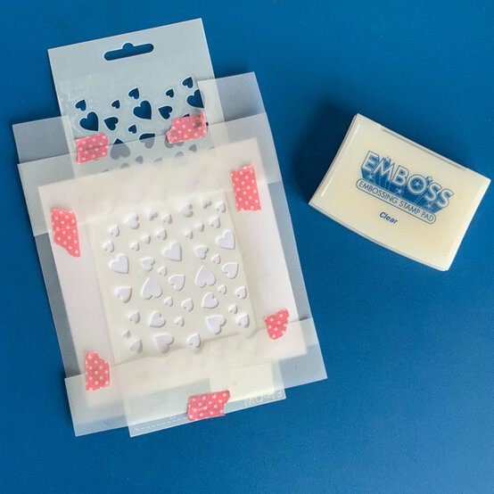 idea_anniversary-love-you-card-a_step2.jpg?sw=554&q=85