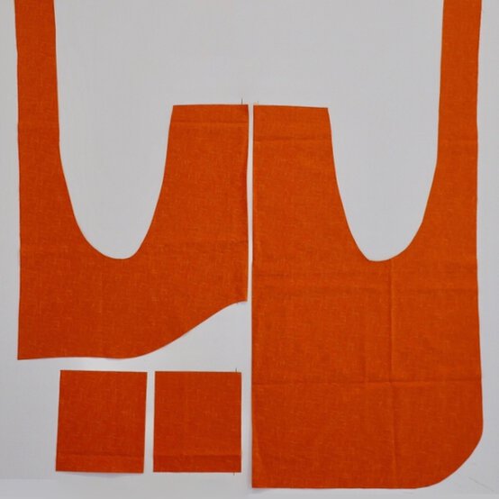 cross-back-apron-step1.jpeg?sw=554&q=85