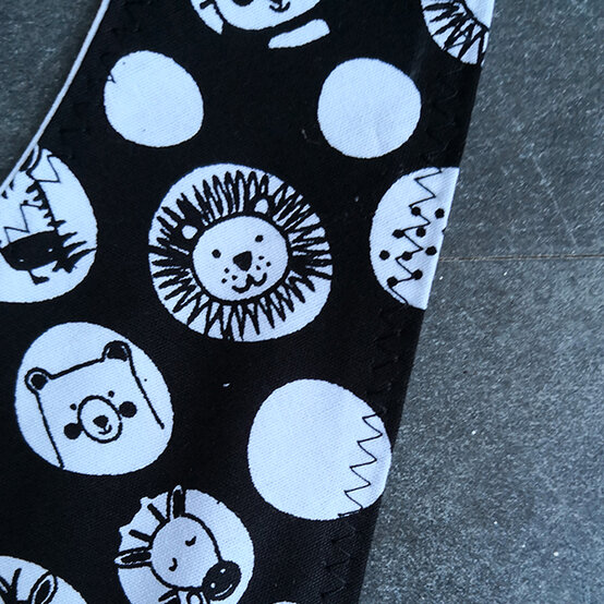 baby-bibs-17.jpg?sw=554&q=85