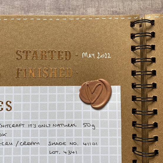 idea_knitting-pattern-scrapbook_step9c.jpg?sw=554&q=85