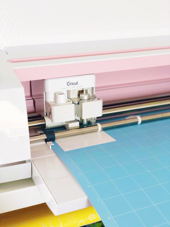 jh-step3-cutthedesign.jpg?sw=554&q=85